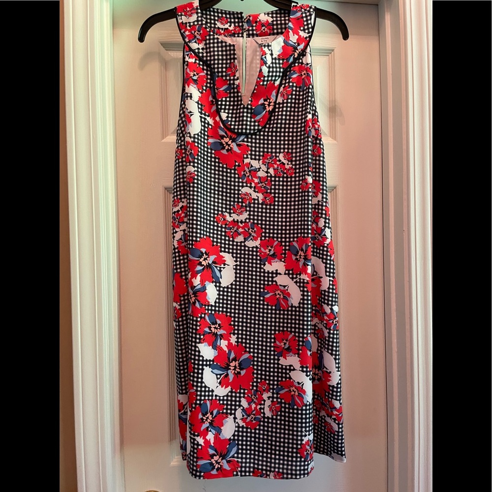 NWOT crown and ivy dress